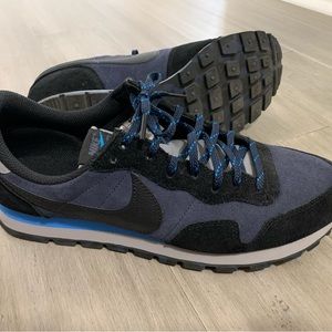 Nike Men’s Air Pegasus 83 Size 9.5